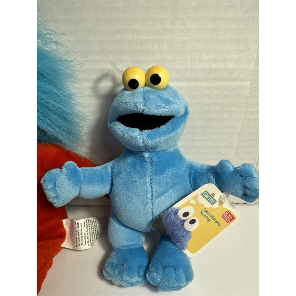 Kohls Dr Seuss Thing 1 With Free Cookie Monster Bean Bag By Sesame Street VG